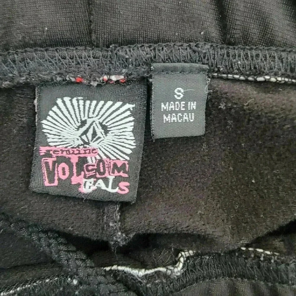 Volcom Stone Track Suit Set - Picture 11 of 11